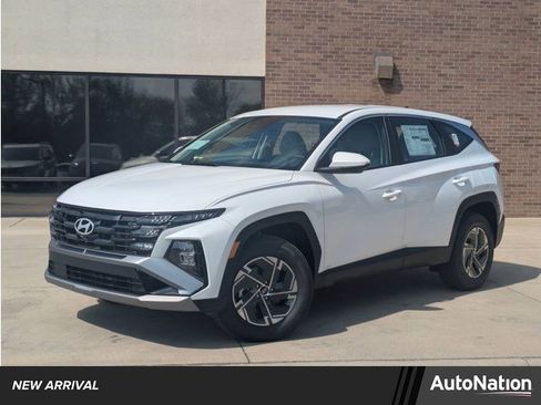 New 2026 Hyundai Tucson Blue SE image 1