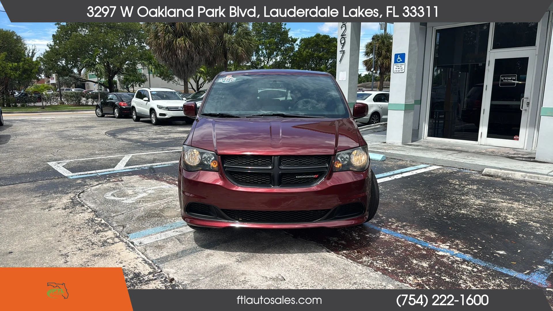 Used 2017 Dodge Grand Caravan SE FWD image 4
