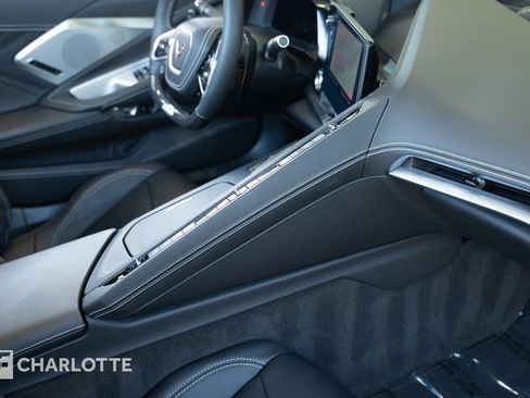 Used 2023 Chevrolet Corvette Z06 image 32