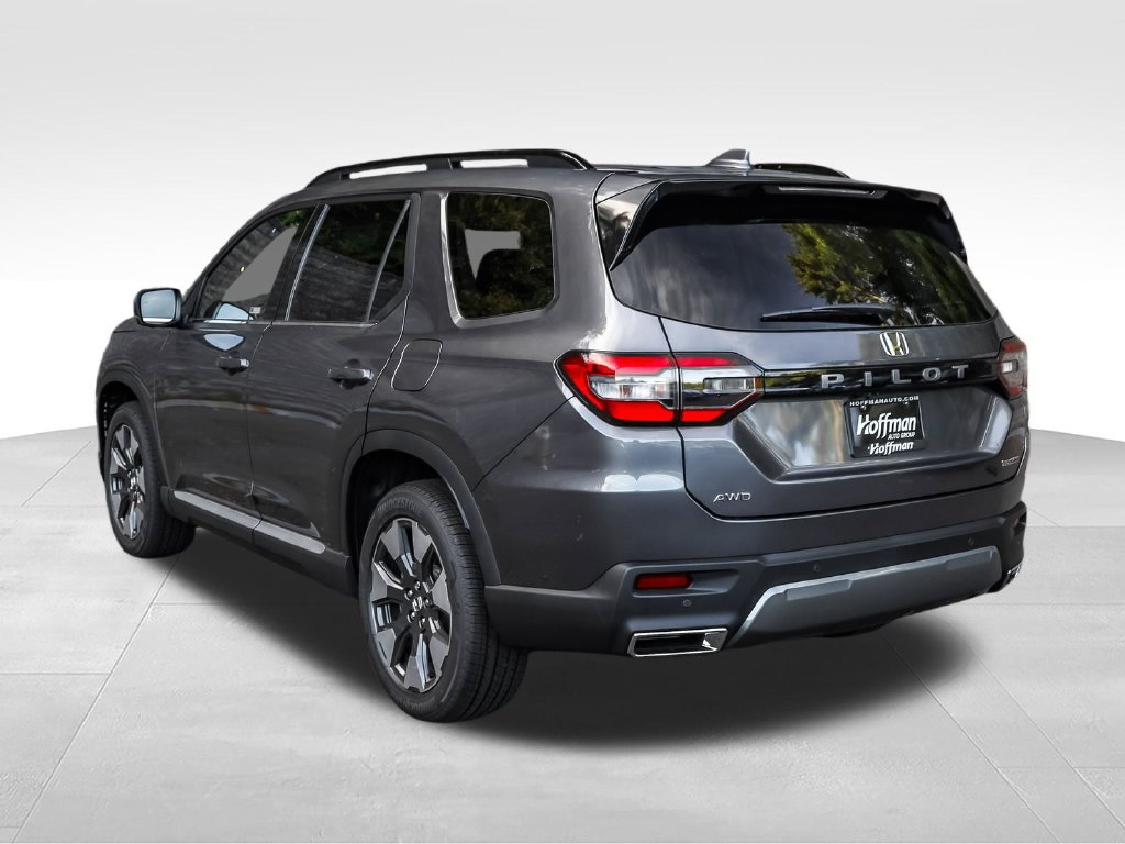 New 2026 Honda Pilot Touring image 5