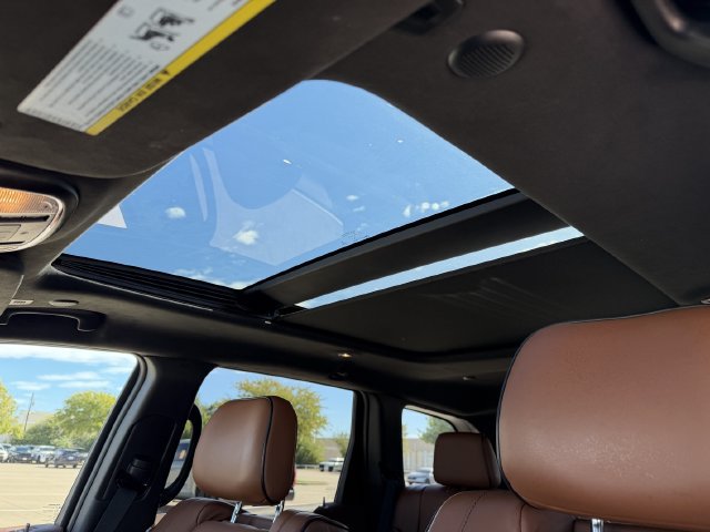 Used 2018 Jeep Grand Cherokee Summit w/ Trailer Tow Group IV RWD image 25