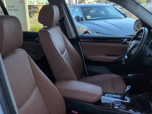 Used 2017 BMW X3 xDrive28i image 12