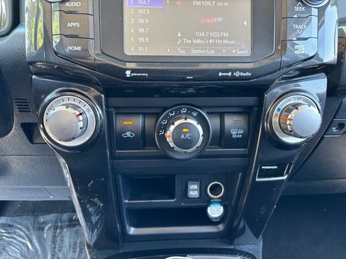 Used 2018 Toyota 4Runner TRD Off-Road Premium AWD/4WD image 22