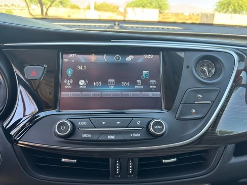 Used 2020 Buick Envision Essence FWD image 14