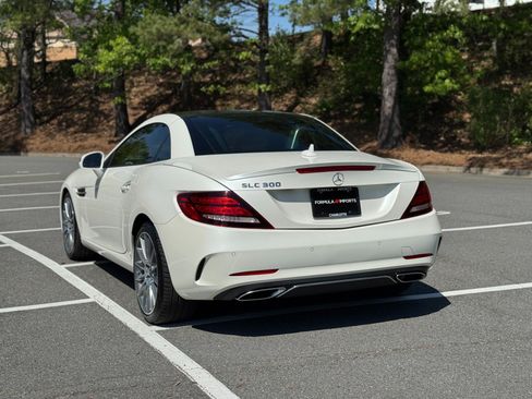 Used 2020 Mercedes-Benz SLC 300 image 8
