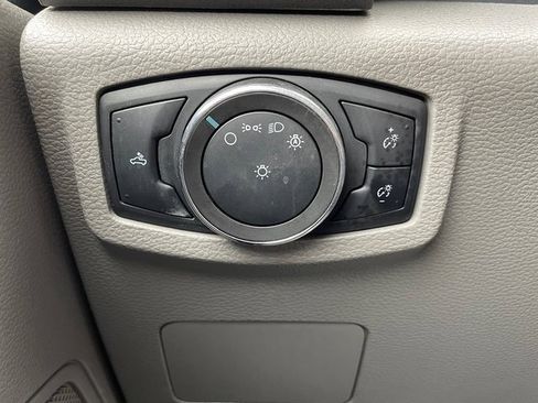 Used 2020 Ford F250 XL w/ Power Equipment Group image 26