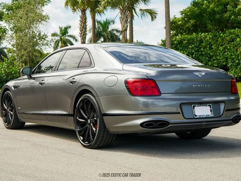 Used 2022 Bentley Flying Spur Plug-In Hybrid image 6