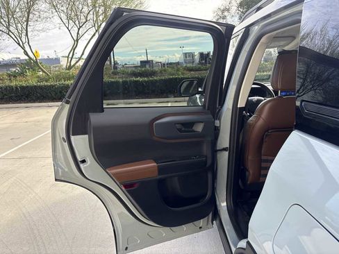 Used 2021 Ford Bronco Sport Outer Banks image 11