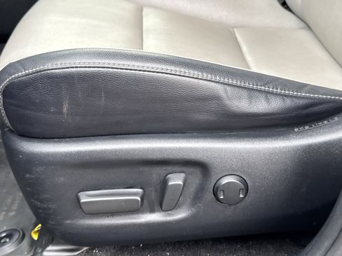 Used 2018 Toyota RAV4 Limited w/ All Weather Liner Package image 28