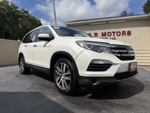 Used 2017 Honda Pilot Elite image 10