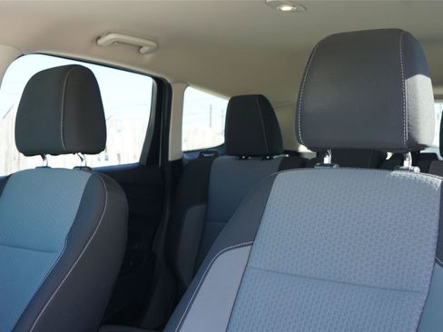 Used 2017 Ford Escape SE w/ Equipment Group 201A FWD image 11