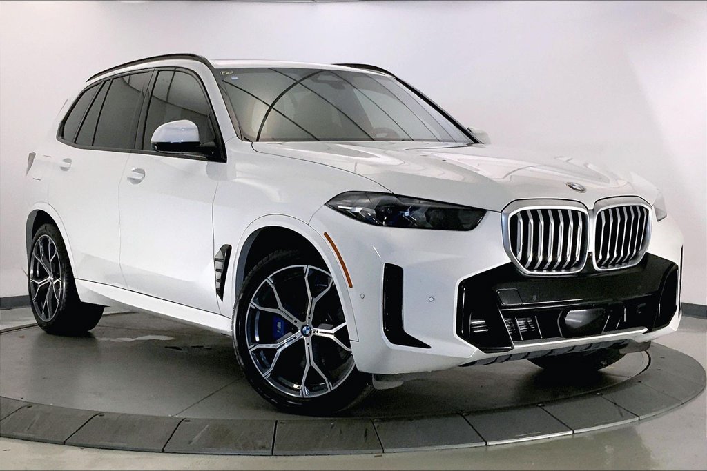 Certified 2024 BMW X5 xDrive40i w/ M Sport Package AWD/4WD image 33