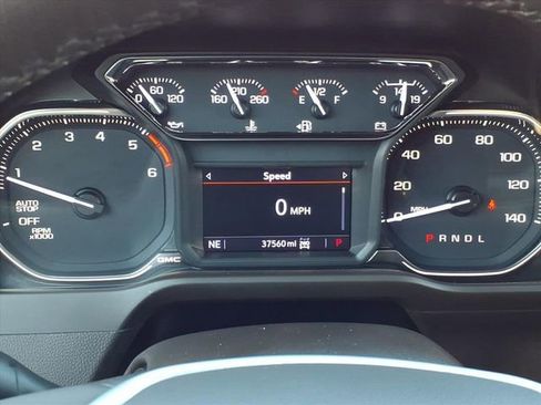 Used 2022 GMC Sierra 1500 SLT image 17