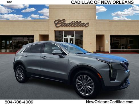 Used 2024 Cadillac XT4 Premium Luxury image 1