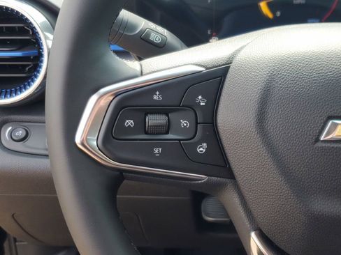 New 2026 Chevrolet Trax LT w/ Driver Confidence Package FWD image 21