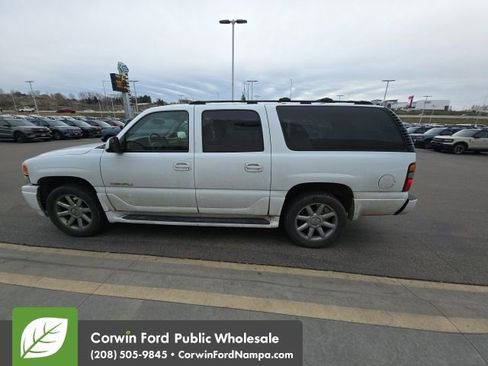 Used 2005 GMC Yukon XL Denali image 19