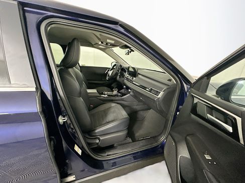 Used 2025 Mitsubishi Outlander SE FWD image 32
