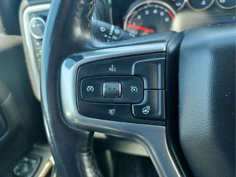 Used 2021 Chevrolet Silverado 1500 LT w/ Convenience Package II AWD/4WD image 17