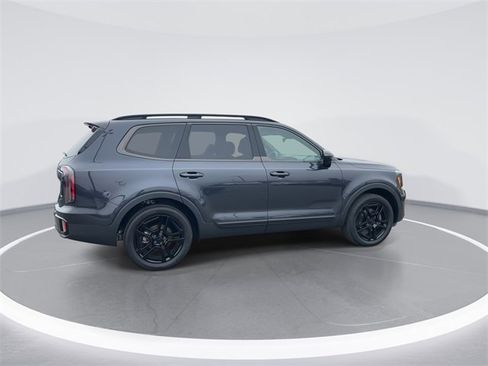 Used 2025 Kia Telluride SX X-Line image 8