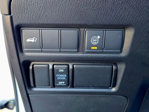 Used 2022 Nissan Armada SL image 25