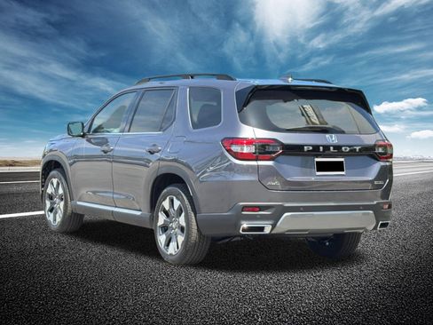 New 2026 Honda Pilot Touring image 5