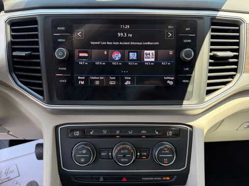 Used 2018 Volkswagen Atlas SE FWD image 28