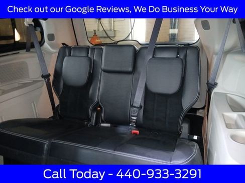 Used 2017 Dodge Grand Caravan SXT w/ Driver Convenience Group FWD image 31