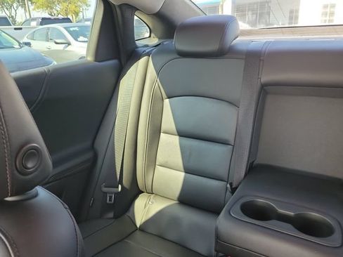 Used 2018 Chevrolet Malibu LT w/ Leather Package FWD image 15