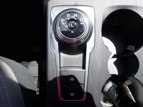 Used 2021 Ford Escape SE image 19