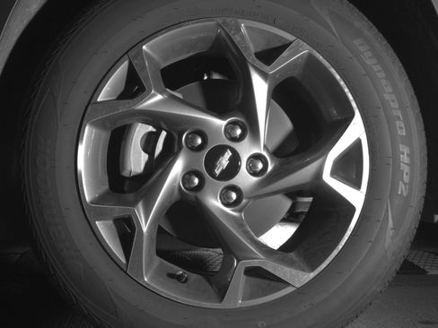 Used 2025 Chevrolet Trax LT FWD image 12