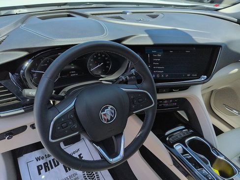 Used 2021 Buick Envision Avenir w/ Technology Package II FWD image 9