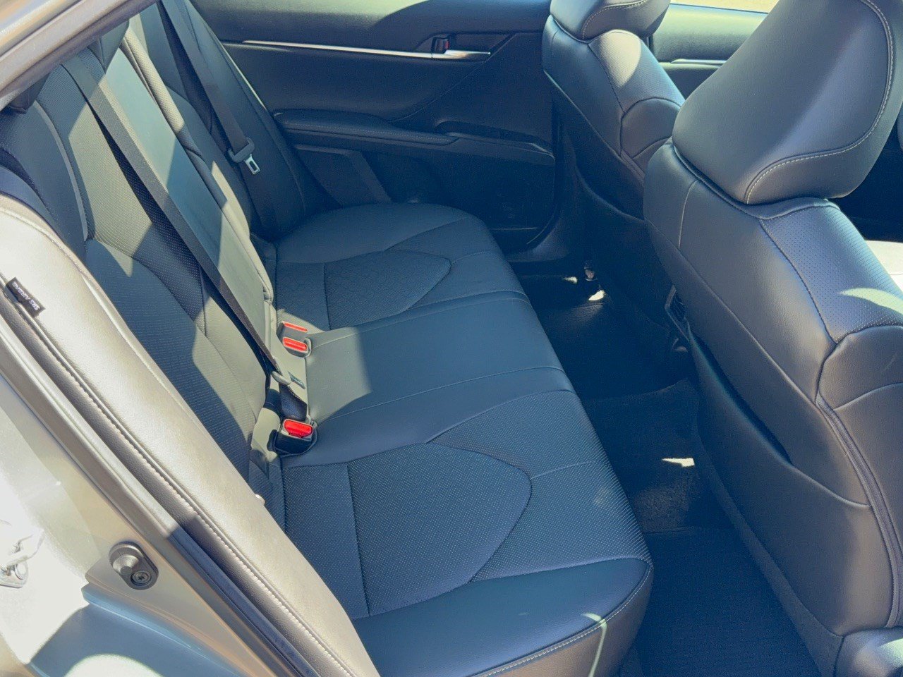 Used 2021 Toyota Camry XSE w/ Navigation Package FWD image 29