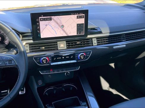 Used 2023 Audi S4 Prestige image 7