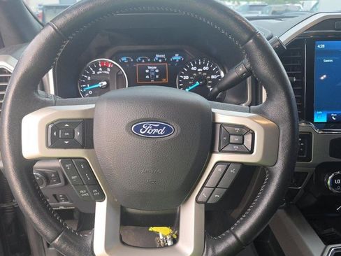 Used 2022 Ford F350 Lariat w/ Black Appearance Package AWD/4WD image 8