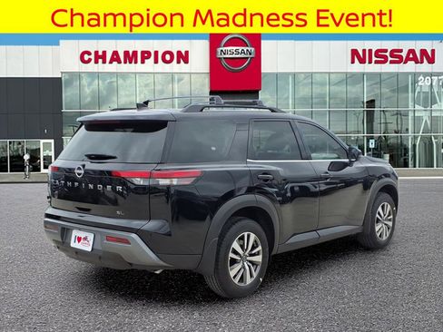 New 2026 Nissan Pathfinder SL image 7