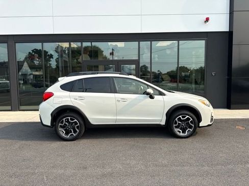 Used 2016 Subaru Crosstrek 2.0i Limited AWD/4WD image 2