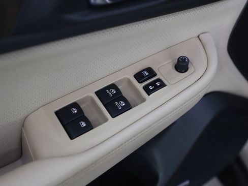 Used 2015 Subaru Outback 2.5i Limited image 21