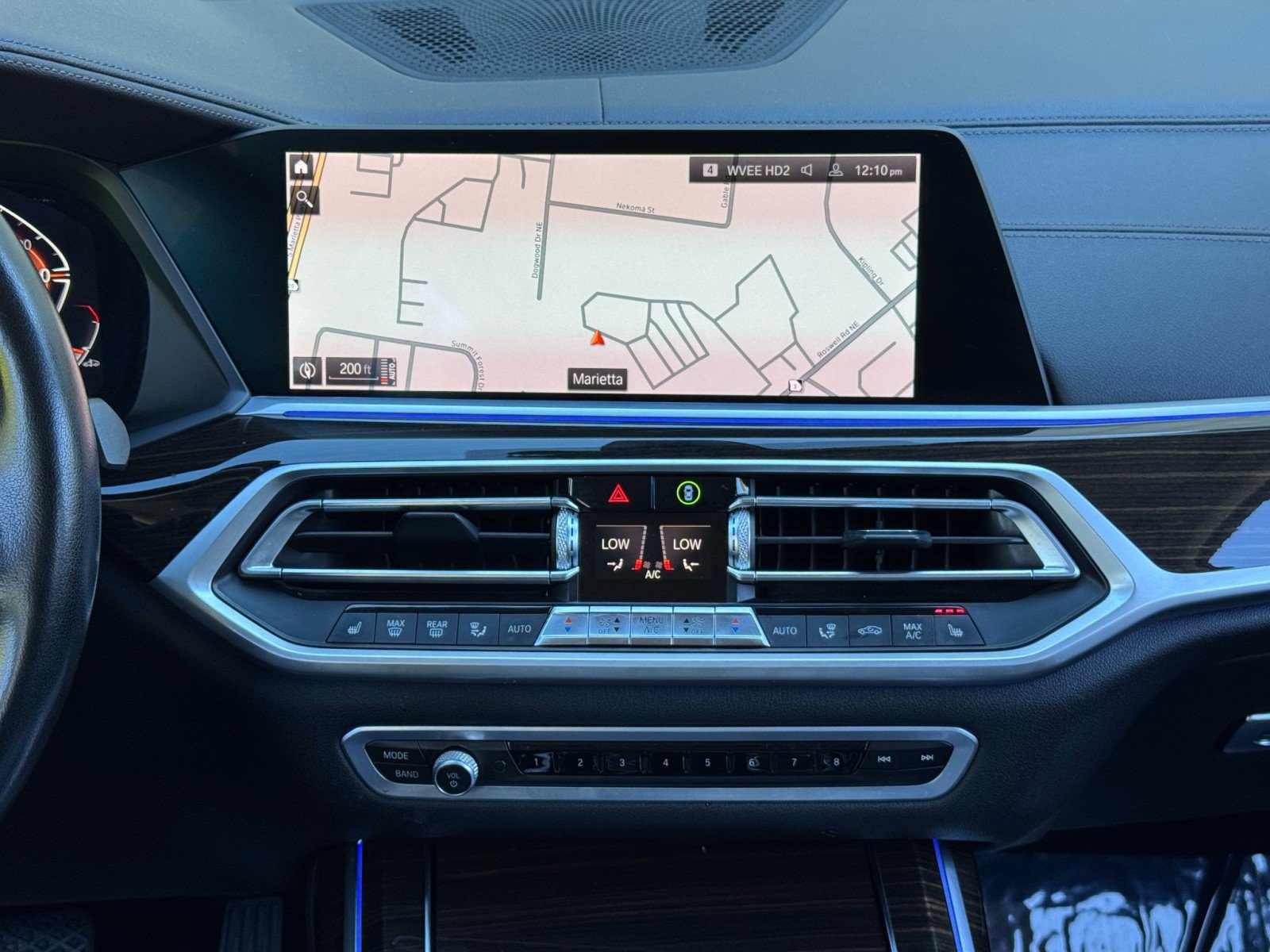 Used 2021 BMW X7 xDrive40i w/ Premium Package AWD/4WD image 23