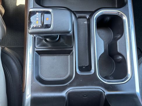 Used 2024 Chevrolet Silverado 1500 High Country w/ Technology Package image 15