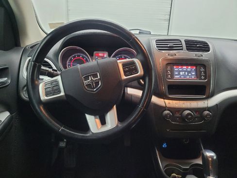 Used 2019 Dodge Journey SE w/ Premium Group image 22