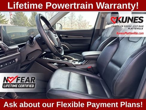 Used 2025 Kia Telluride S image 13