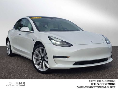 Used 2020 Tesla Model 3 Standard Range image 1