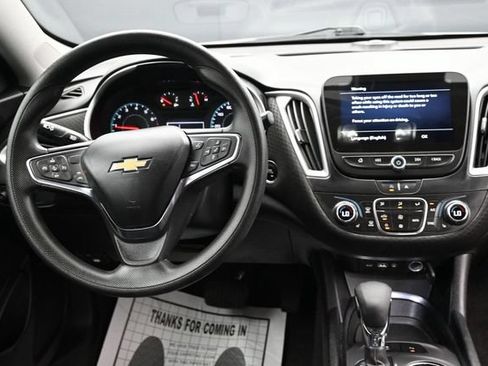 Used 2024 Chevrolet Malibu LT FWD image 10