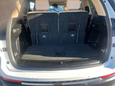 Used 2022 Jeep Grand Cherokee L Limited image 24