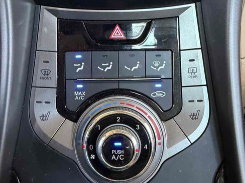 Used 2013 Hyundai Elantra Limited FWD image 11