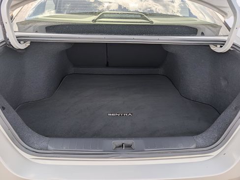 Used 2022 Nissan Sentra SV image 34