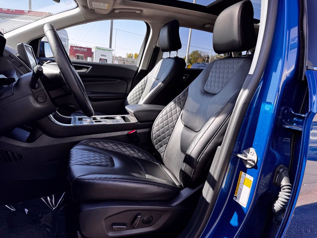 Used 2024 Ford Edge Titanium w/ Equipment Group 301A AWD/4WD image 5