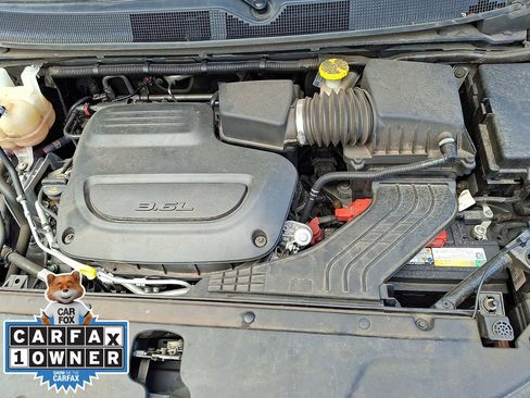 Used 2022 Chrysler Pacifica Limited FWD image 28