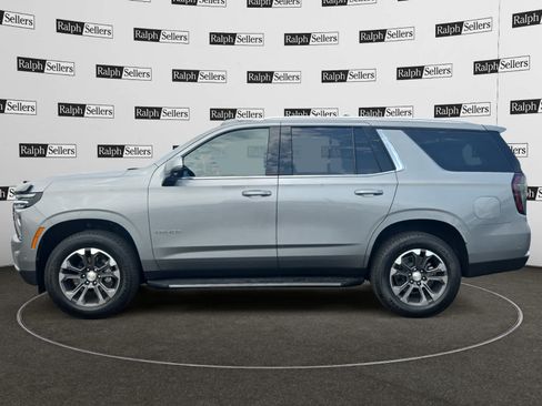 Used 2025 Chevrolet Tahoe LT w/ Comfort Package RWD image 3