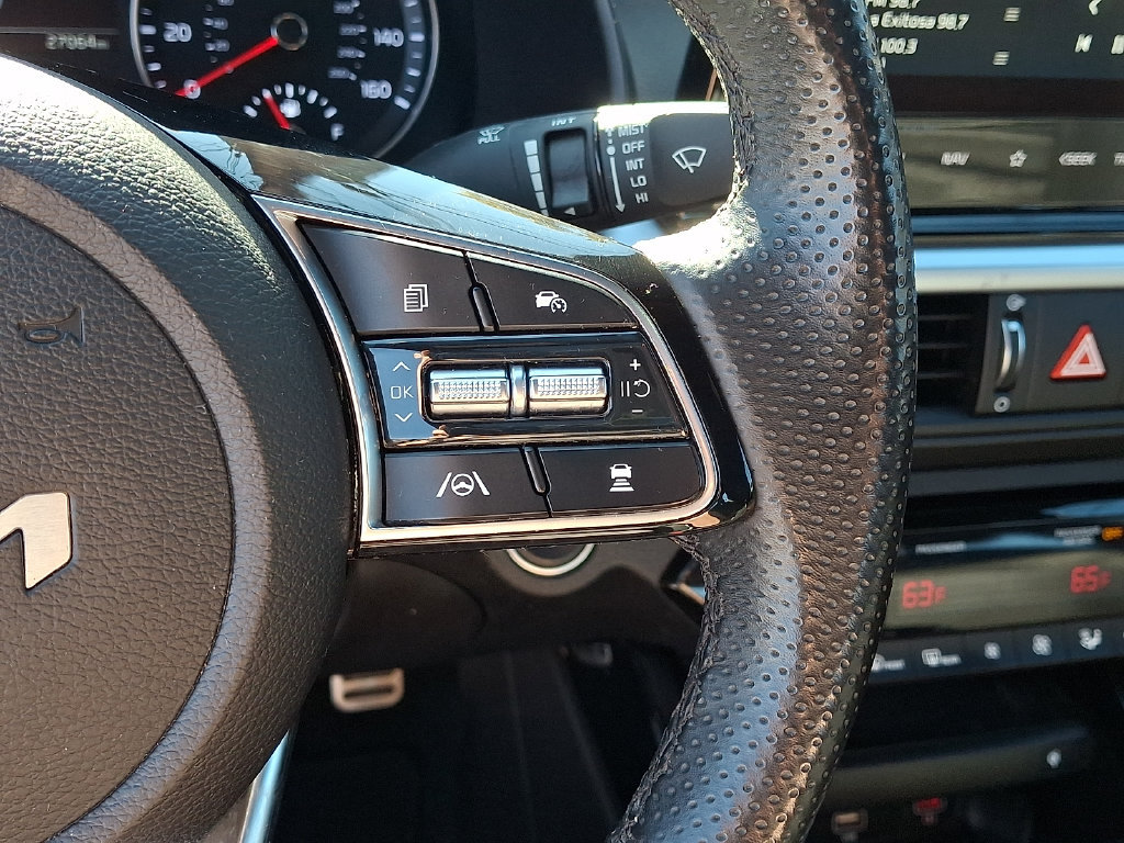 Used 2023 Kia Forte GT-Line w/ GT-Line Premium Package FWD image 22